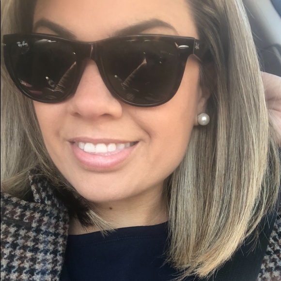 Meet your Posher, Chloe - Picture 2 of 2